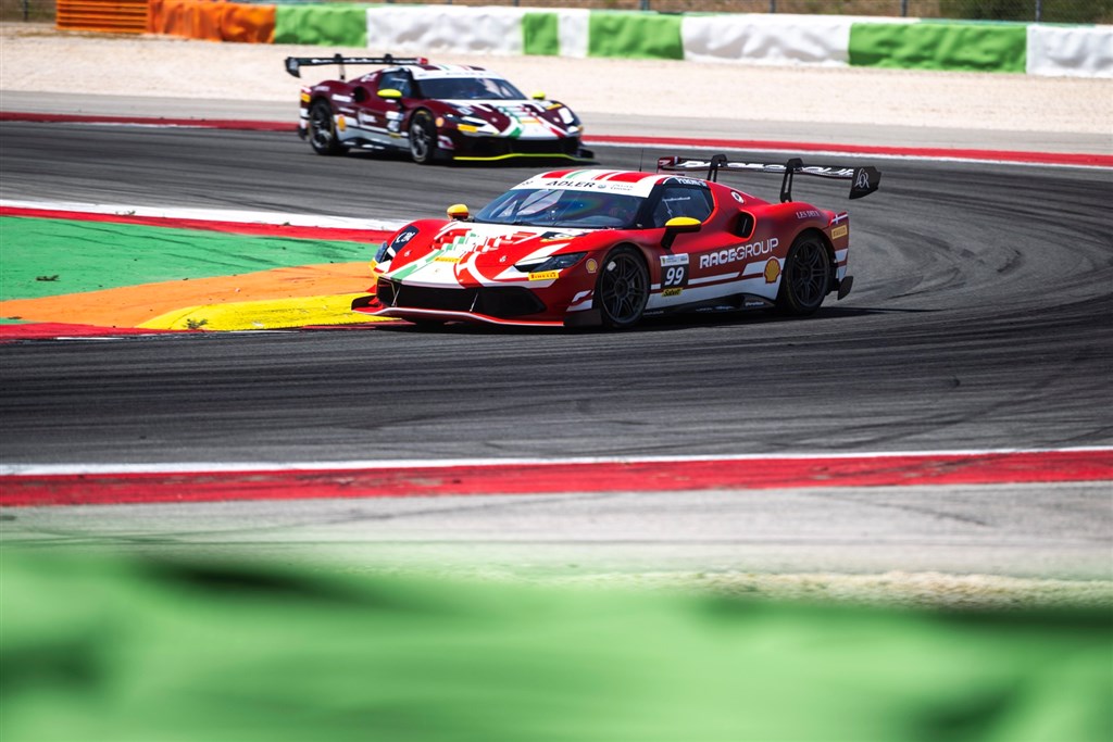 Det bliver vildt i Special Saloon Car til Grand Prix’et.
(Foto: Grippo)
